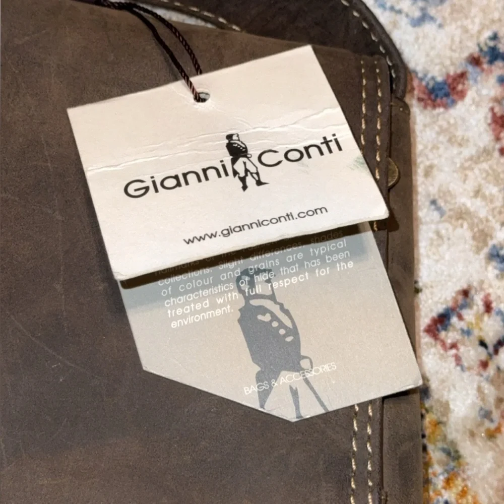NWT Gianni Conti Brwn Leather Men Crossbody Bag Snap Closure Red Interior 966145